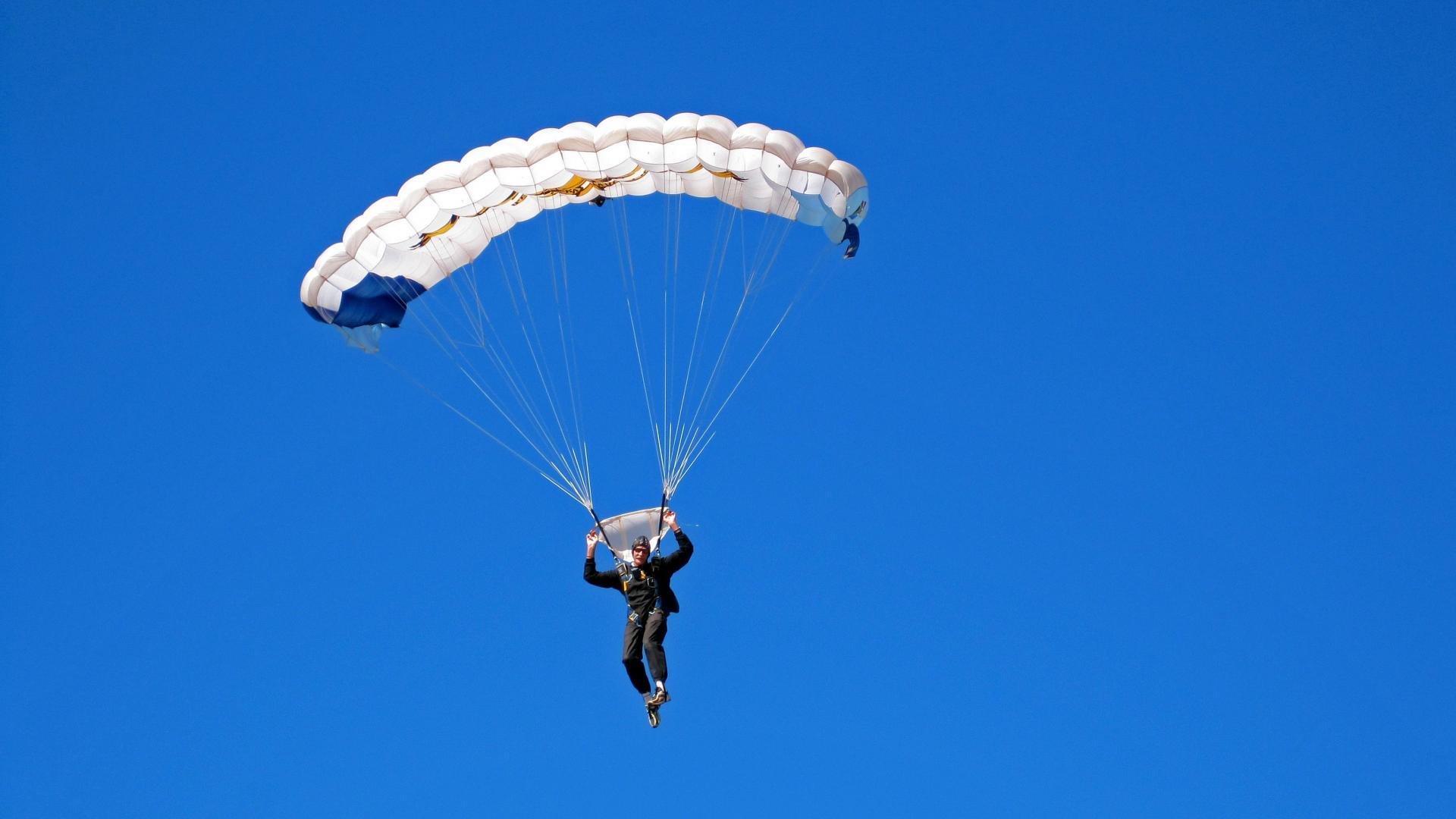 中国击剑队世界锦标赛斩获两金,中国击剑队世界锦标赛斩获两金冠军